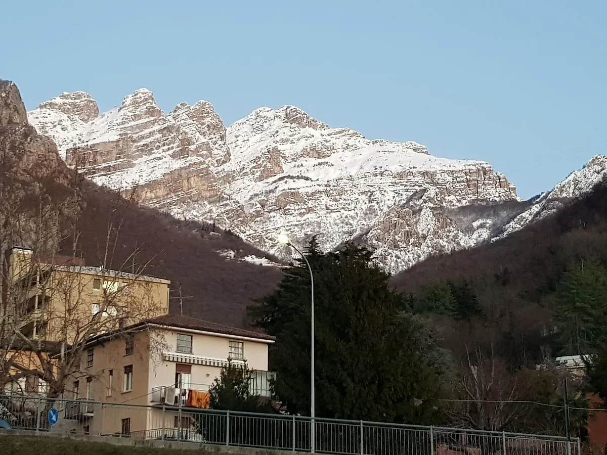 Lägenhet Le Casette Di Osvaldo Lecco Italien