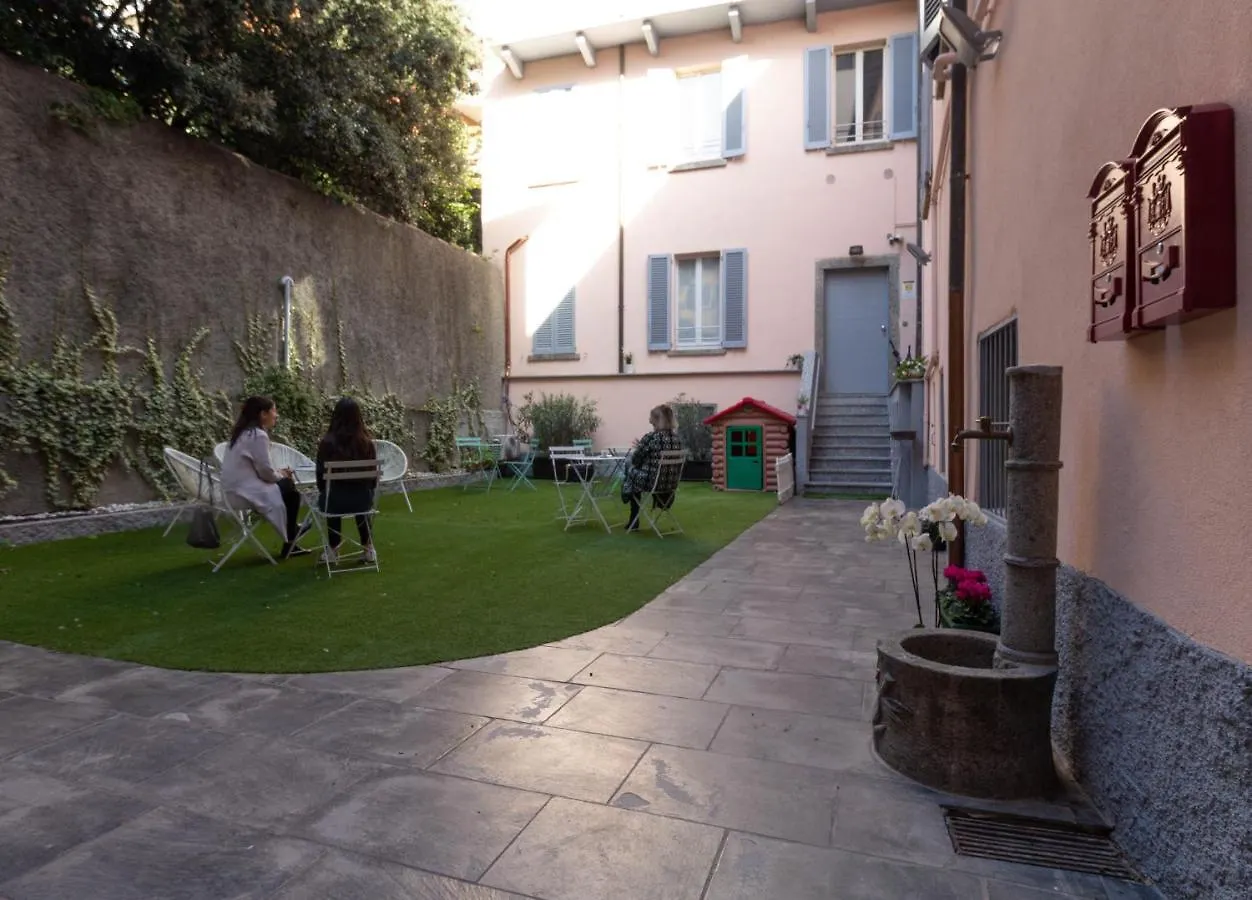 Le Casette Di Osvaldo Lecco 0*,