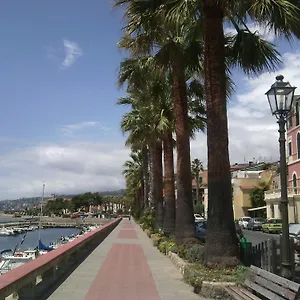 ca-de-matage.hotelitalianriviera.com/
